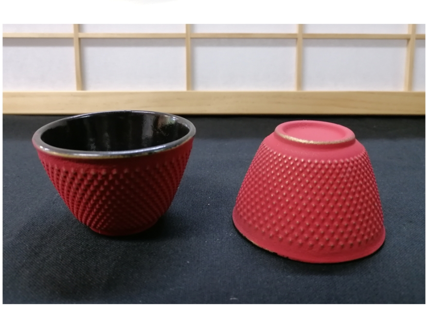 Tasse en fonte par 2