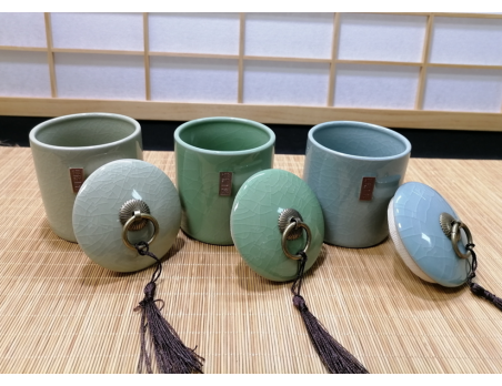 Pot à thé en porcelaine